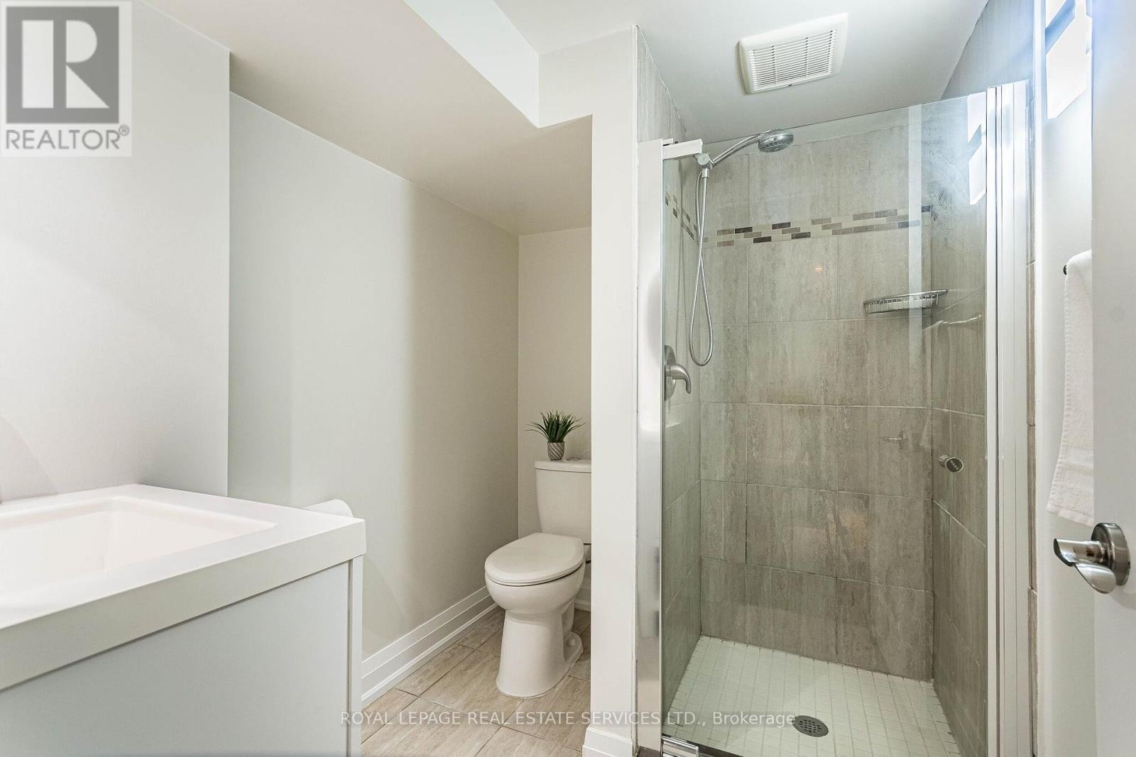 1192 Flagship Drive, Mississauga, ON