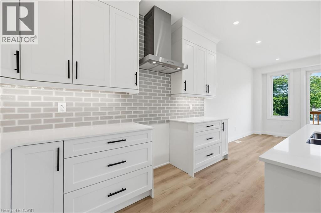 48 Melbourne Street, Hamilton, ON
