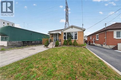 11 Selkirk Avenue, Hamilton, ON 