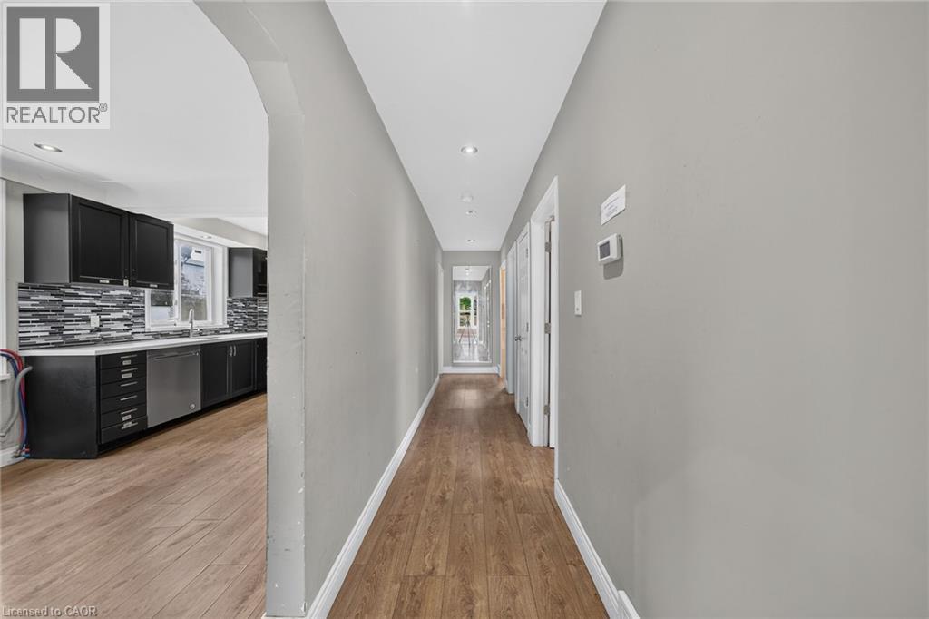 11 Selkirk Avenue, Hamilton, ON