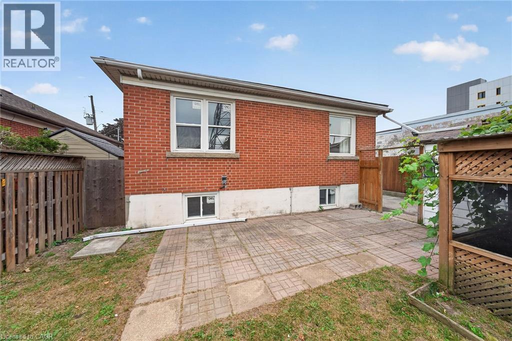 11 Selkirk Avenue, Hamilton, ON