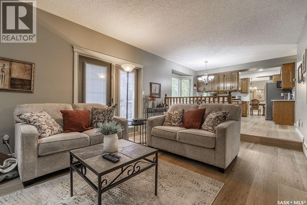 122 Wakaw Crescent, Saskatoon, SK