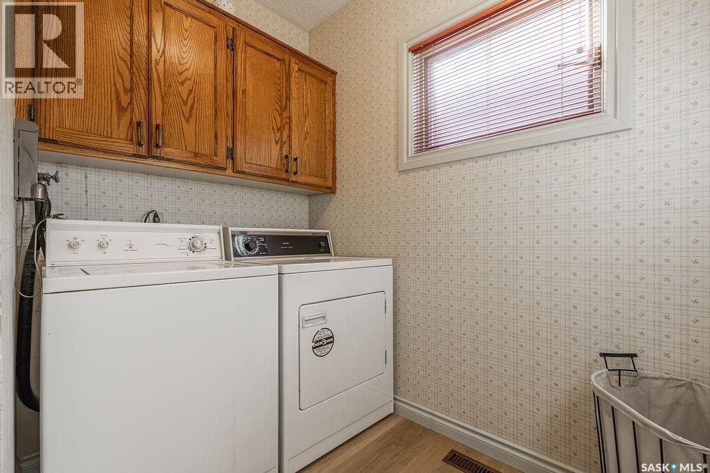 122 Wakaw Crescent, Saskatoon, SK