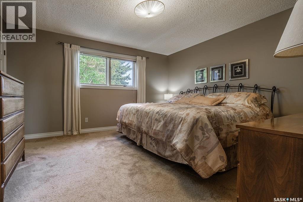 122 Wakaw Crescent, Saskatoon, SK