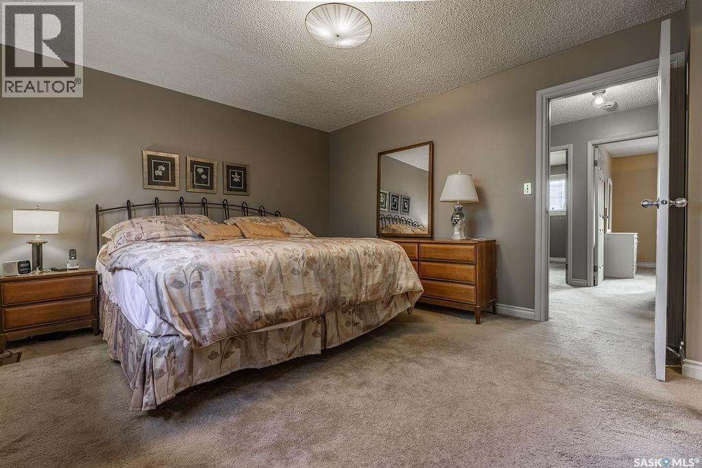 122 Wakaw Crescent, Saskatoon, SK