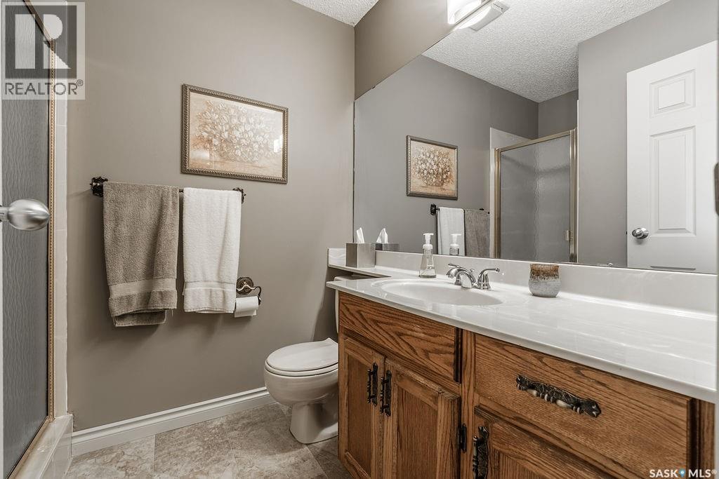 122 Wakaw Crescent, Saskatoon, SK