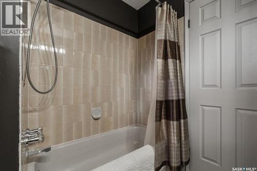 122 Wakaw Crescent, Saskatoon, SK 