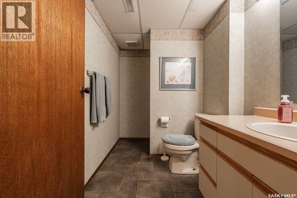 122 Wakaw Crescent, Saskatoon, SK