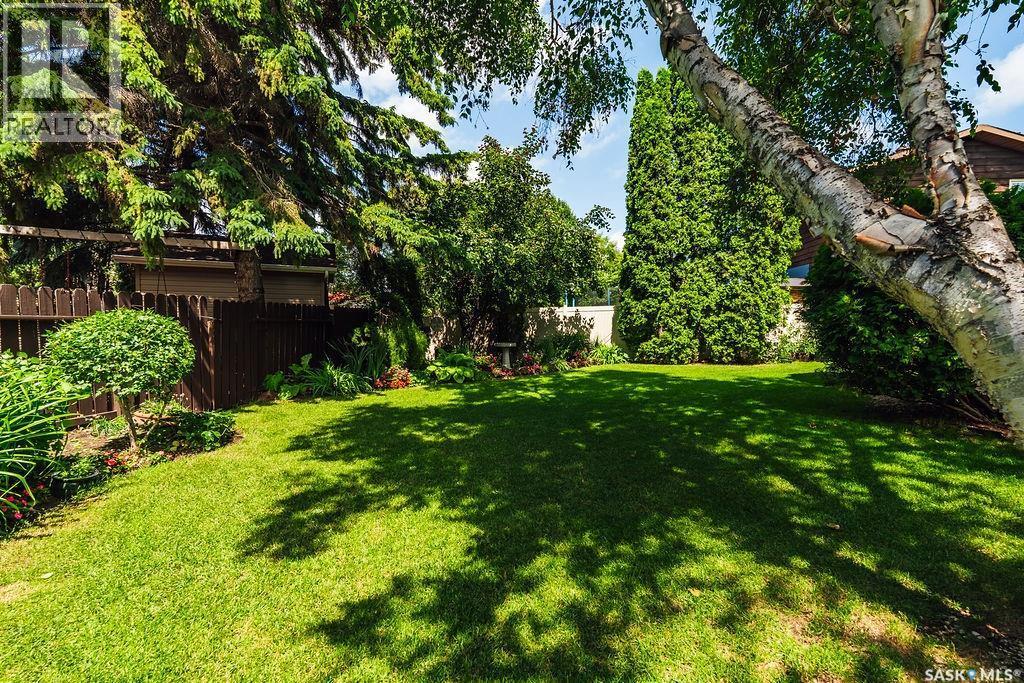122 Wakaw Crescent, Saskatoon, SK