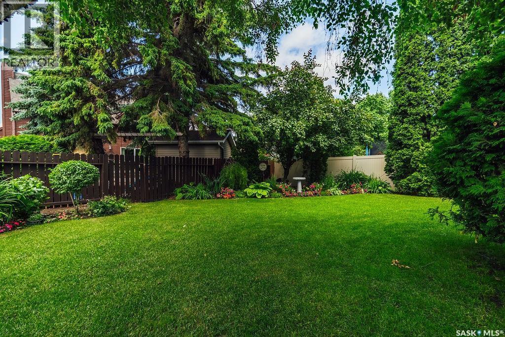 122 Wakaw Crescent, Saskatoon, SK