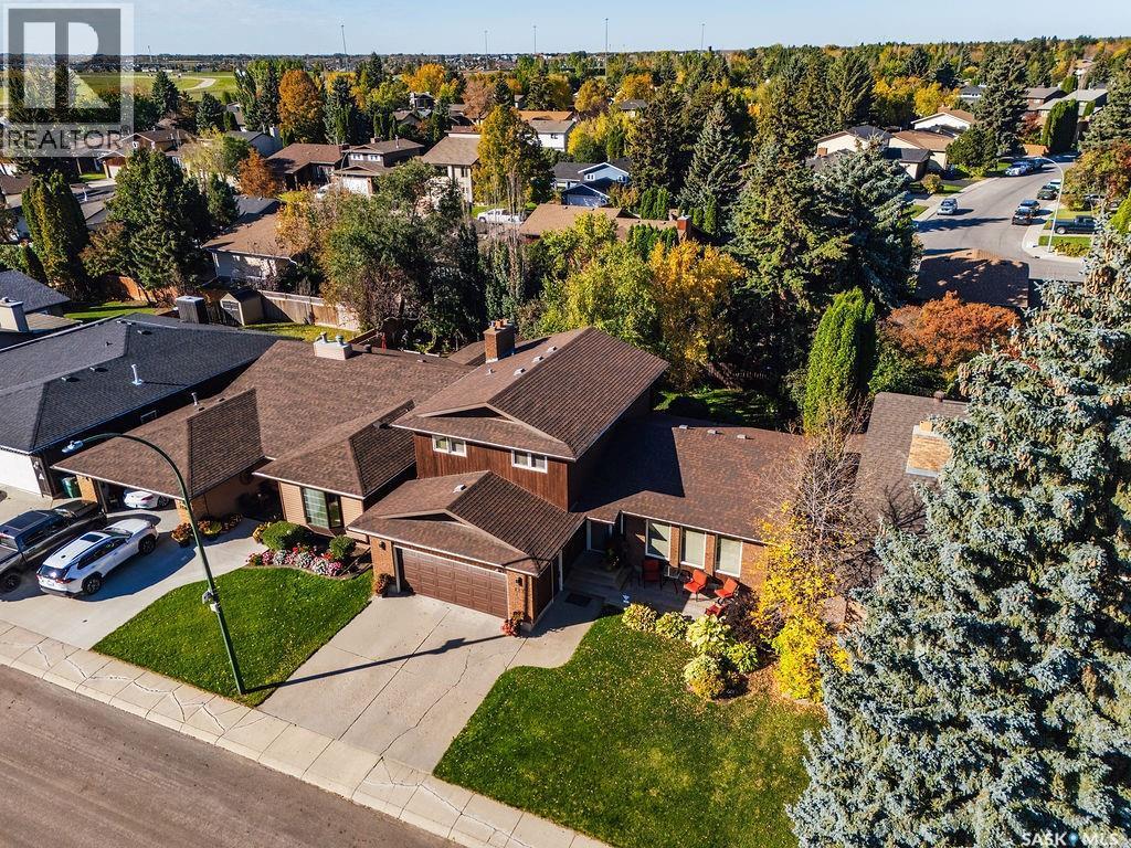 122 Wakaw Crescent, Saskatoon, SK