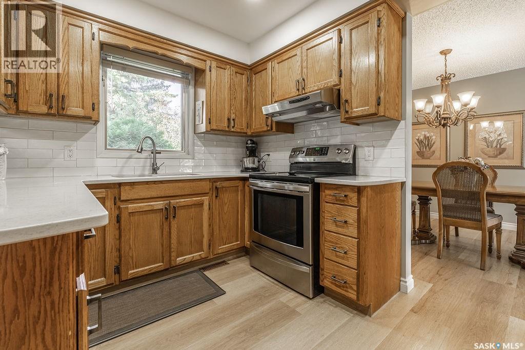 122 Wakaw Crescent, Saskatoon, SK