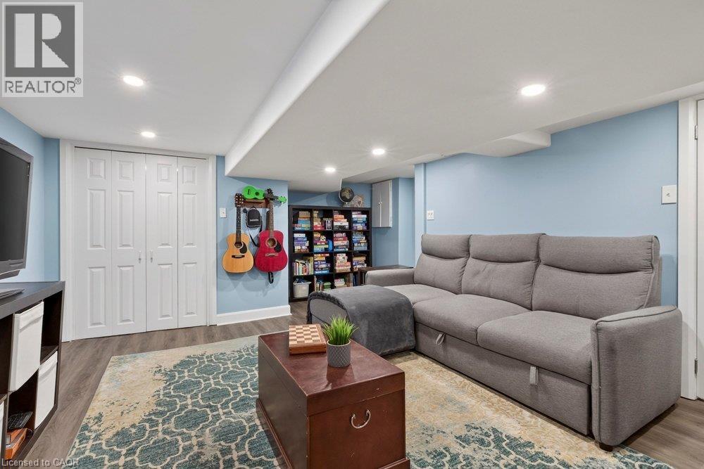 427 Jackson Street W, Hamilton, ON