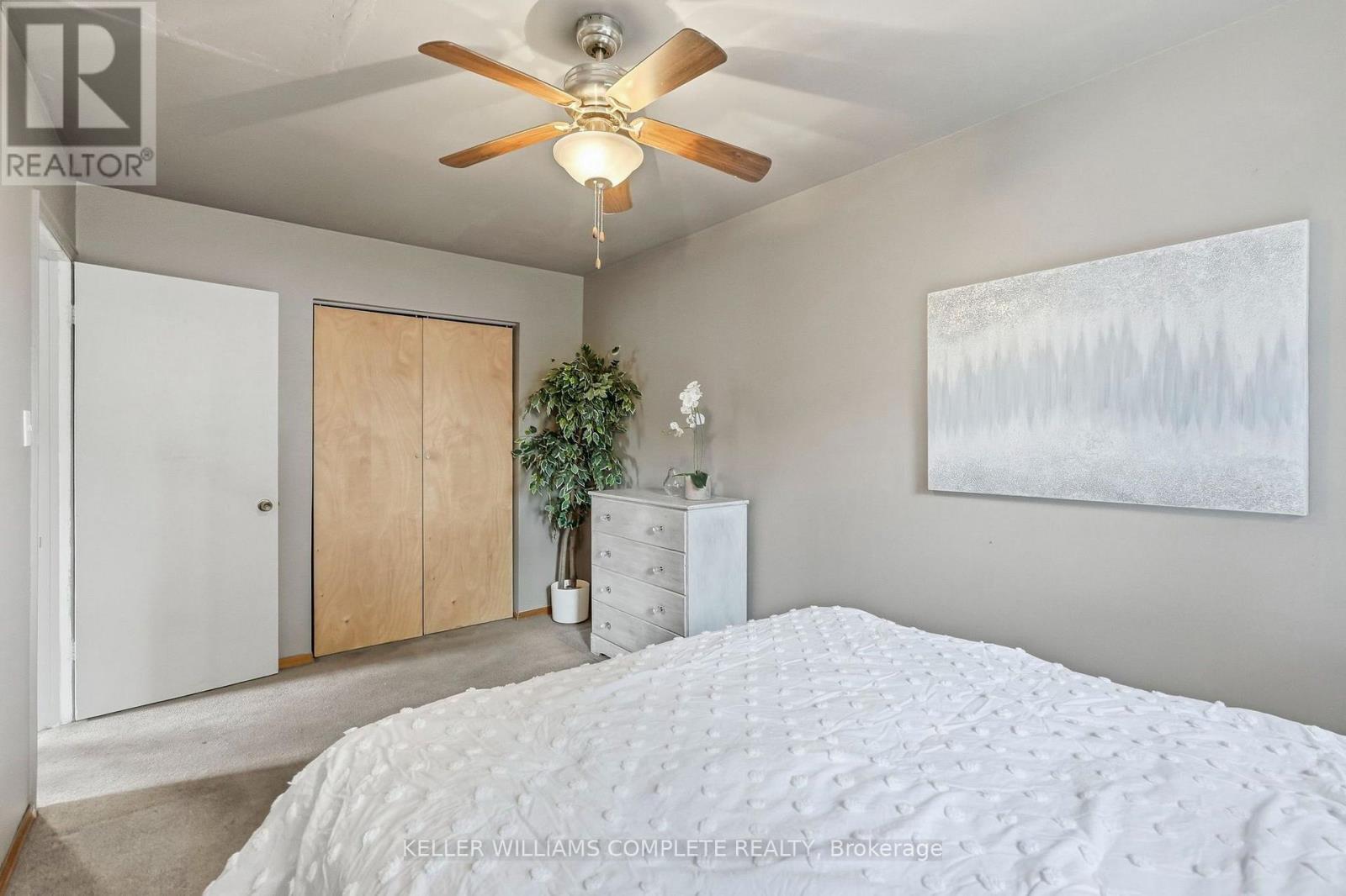 228 Golden Orchard Drive, Hamilton, ON