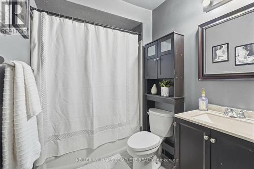 228 Golden Orchard Drive, Hamilton, ON 