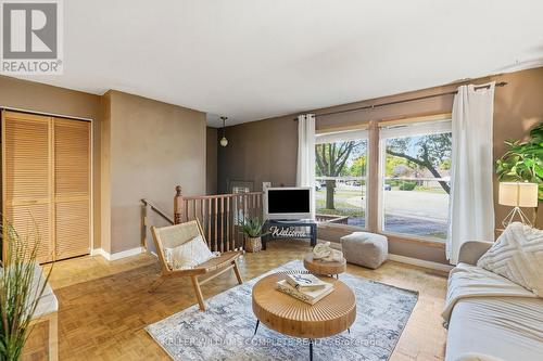 228 Golden Orchard Drive, Hamilton, ON 