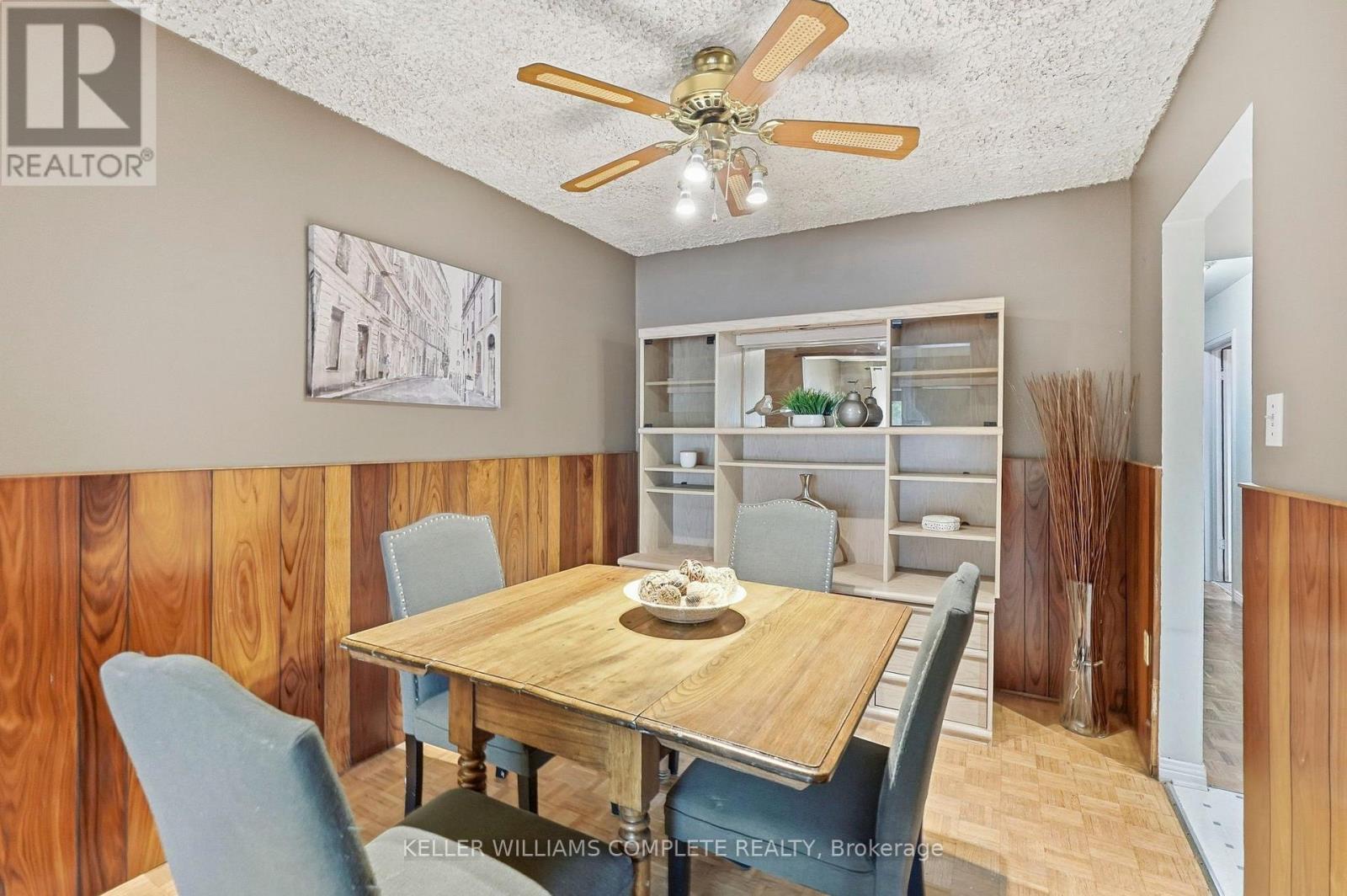 228 Golden Orchard Drive, Hamilton, ON