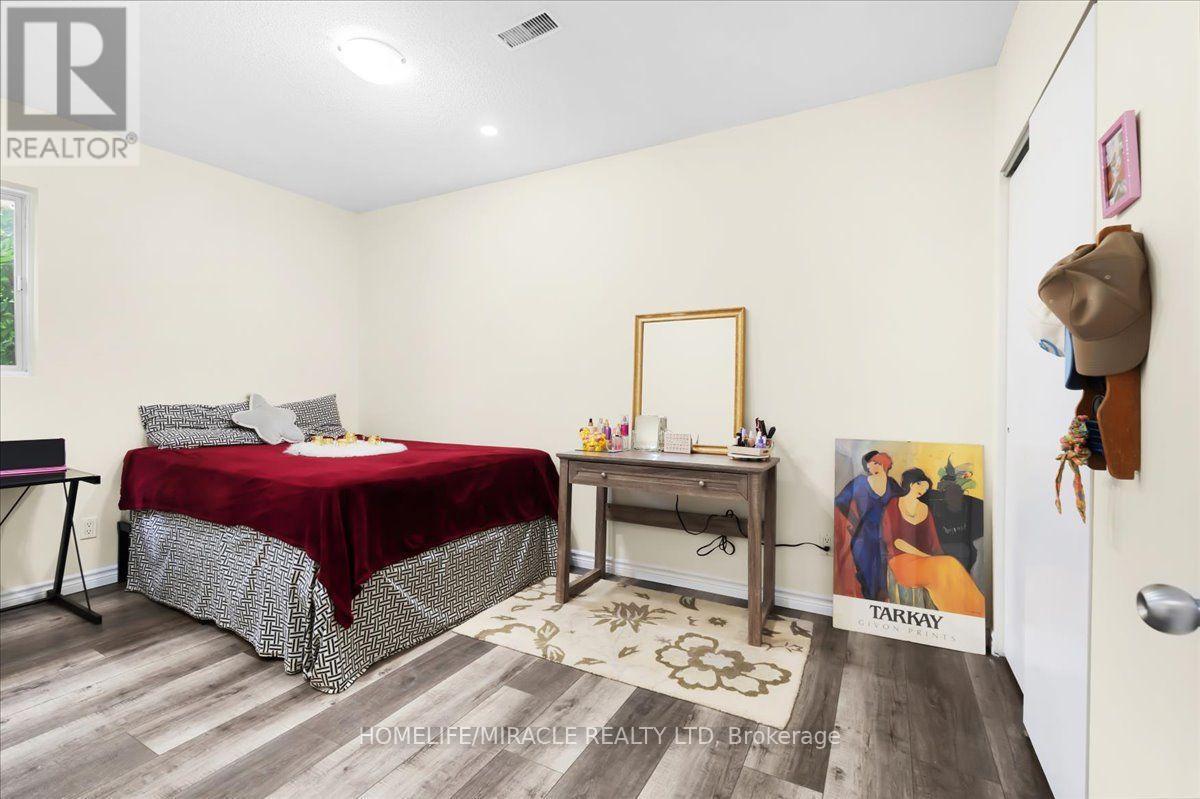 150 Bankside Drive, Kitchener, ON