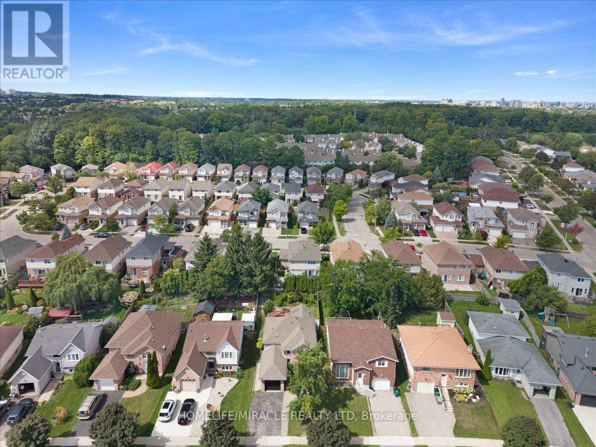 150 Bankside Drive, Kitchener, ON