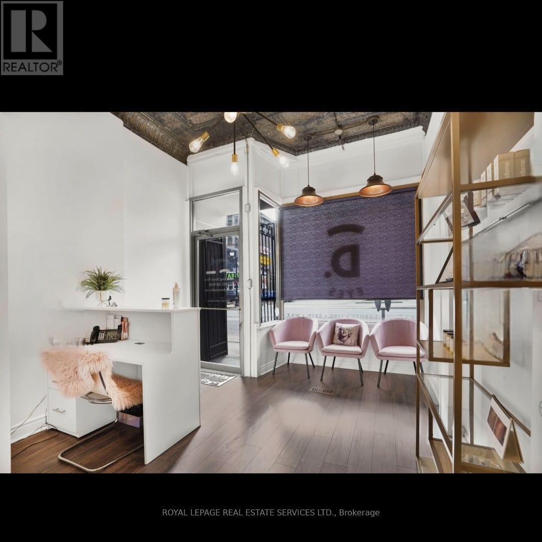 232 King Street W, Hamilton, ON