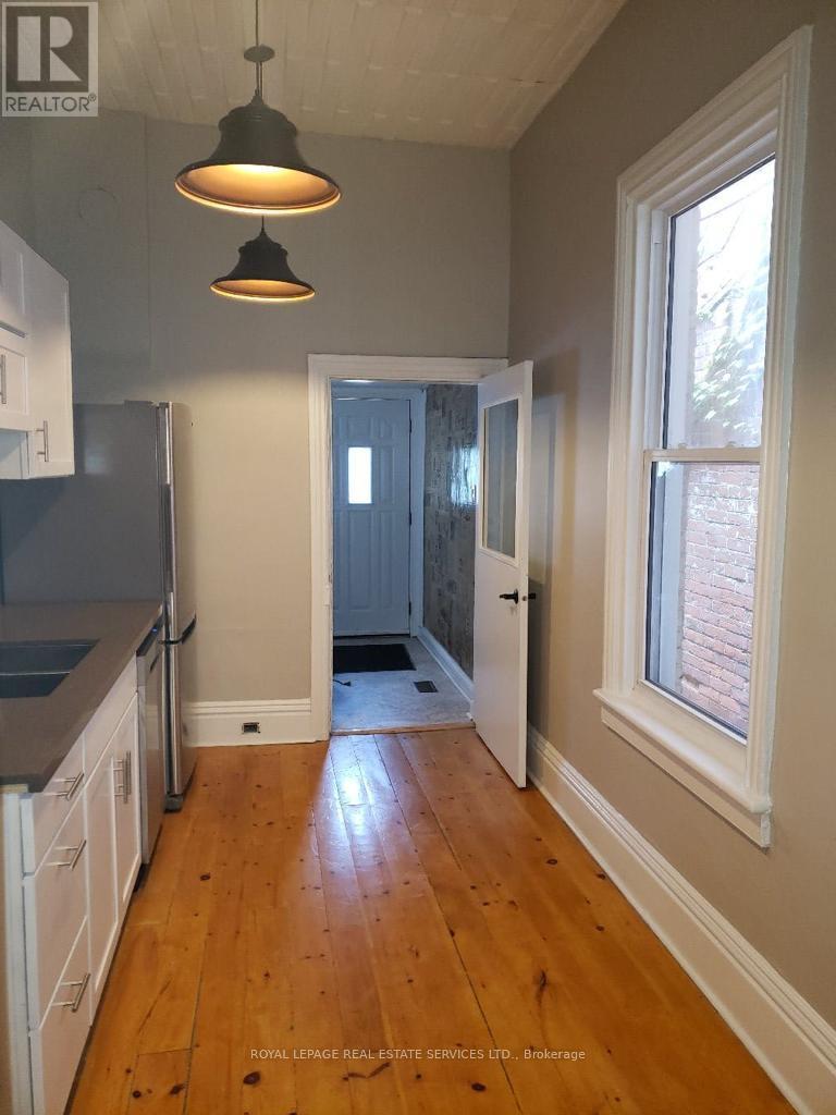 232 King Street W, Hamilton, ON