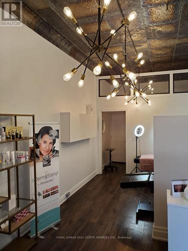 232 King Street W, Hamilton, ON 