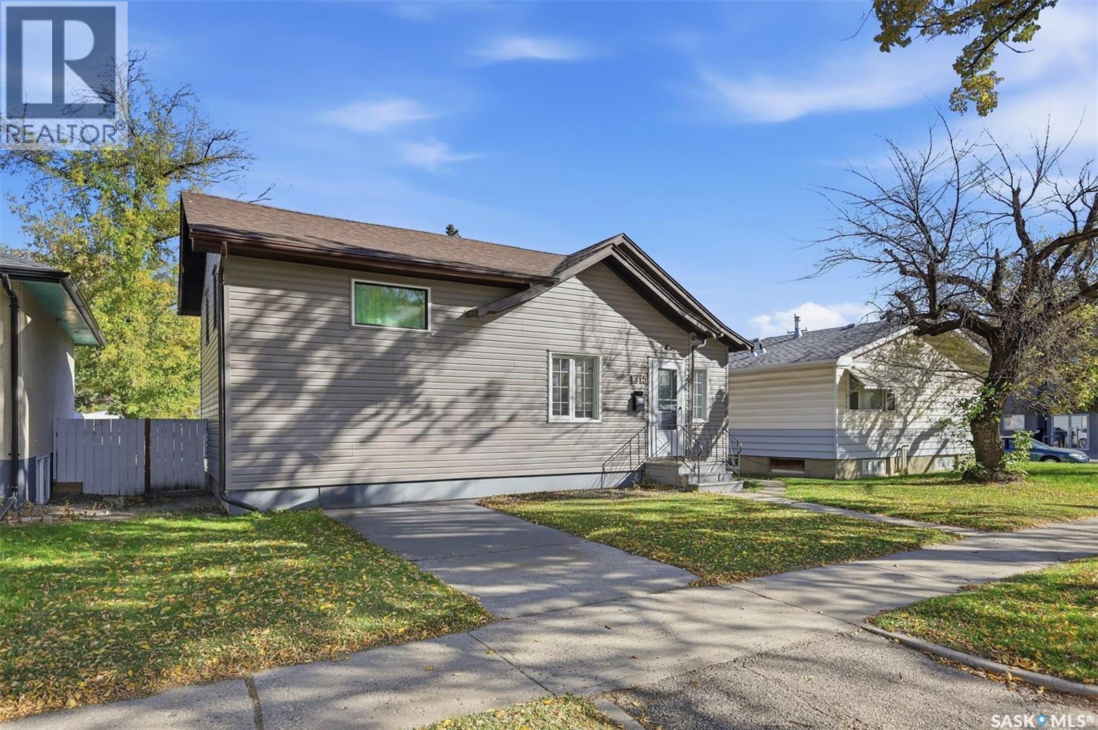 1715 Broadway Avenue, Saskatoon, SK