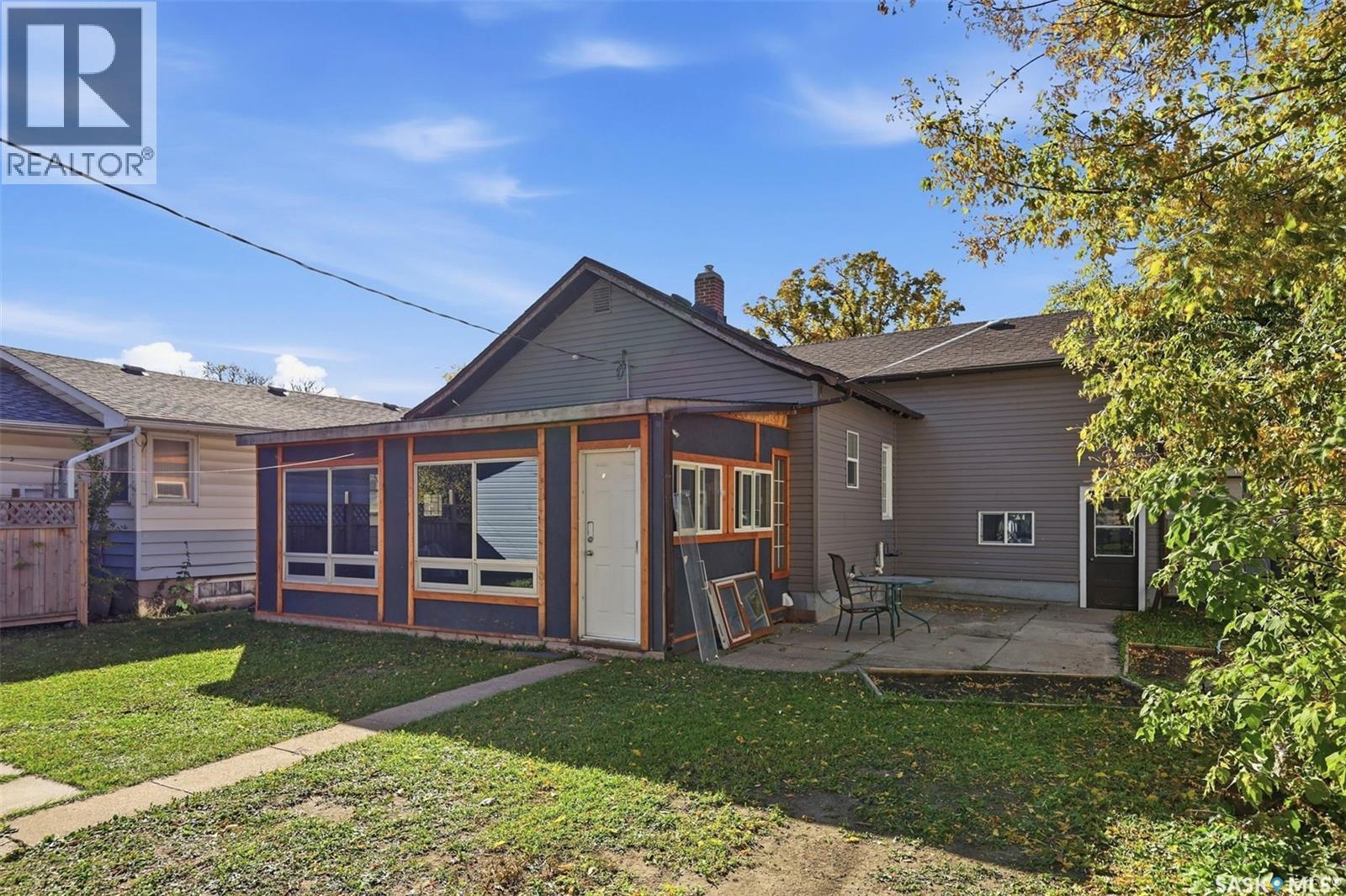 1715 Broadway Avenue, Saskatoon, SK