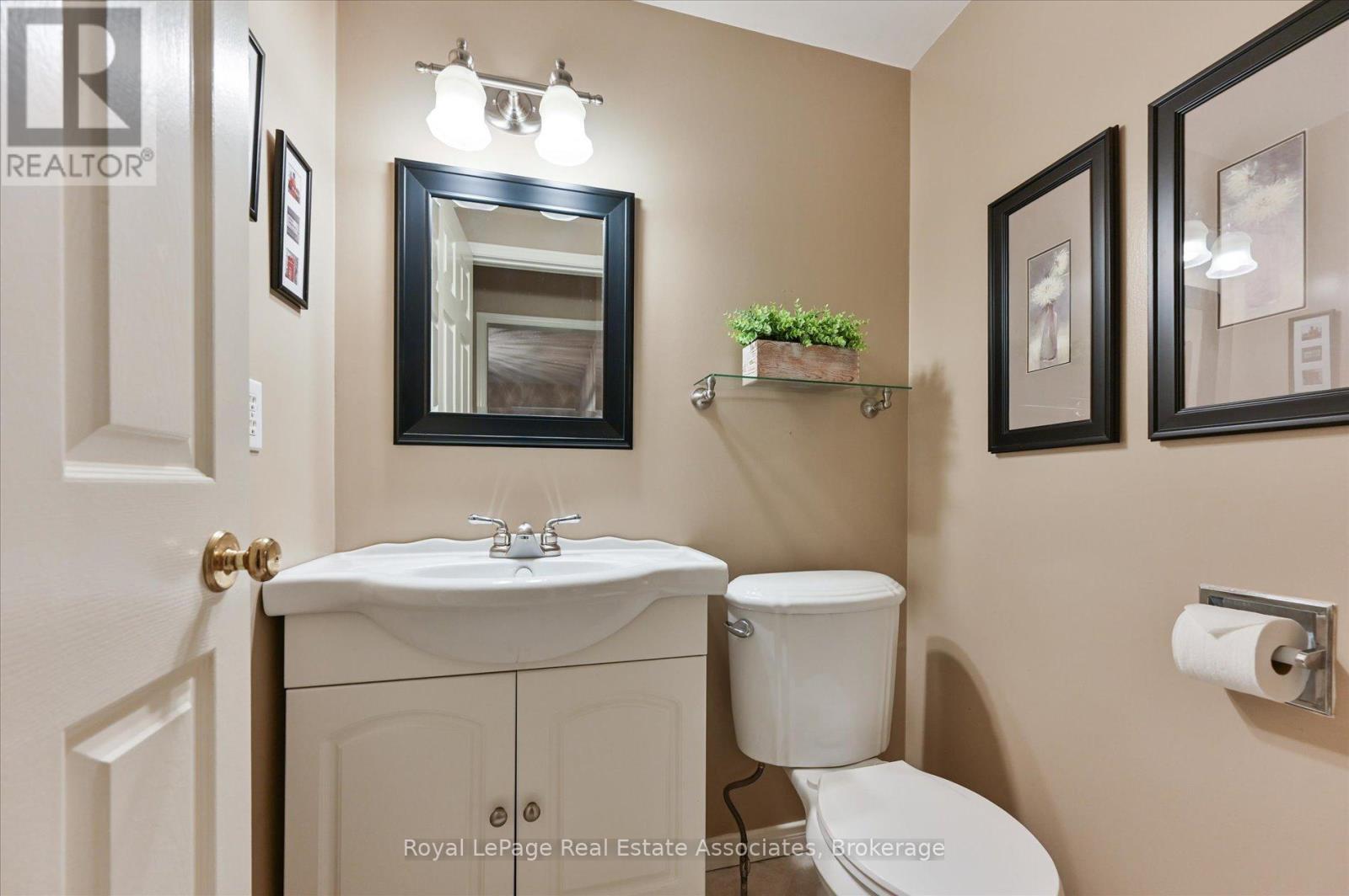 7164 Danton Promenade, Mississauga, ON