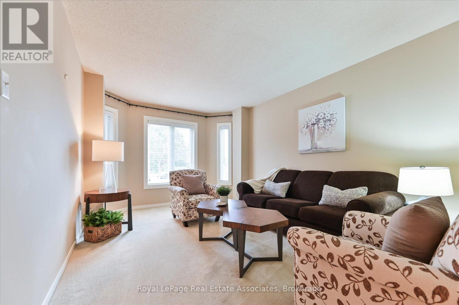 7164 Danton Promenade, Mississauga, ON