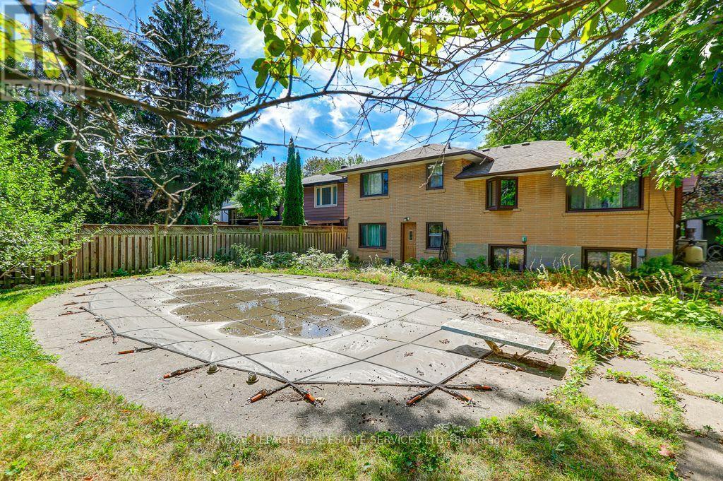 1463 Garnet Avenue, Mississauga, ON
