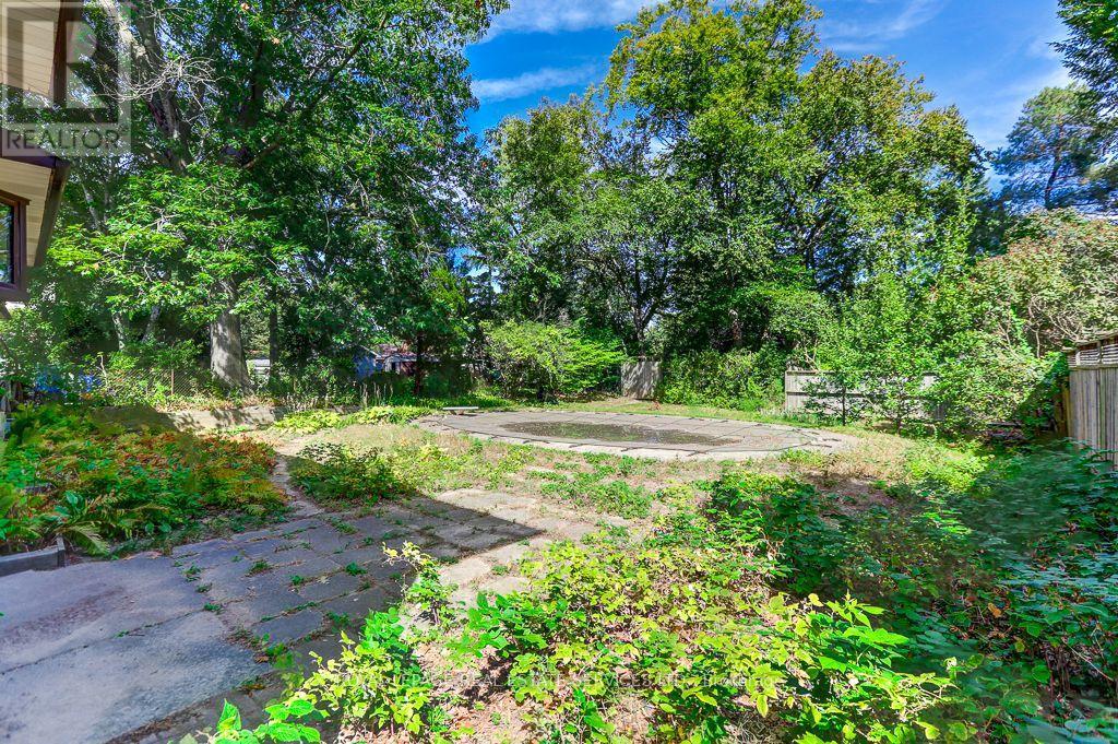 1463 Garnet Avenue, Mississauga, ON
