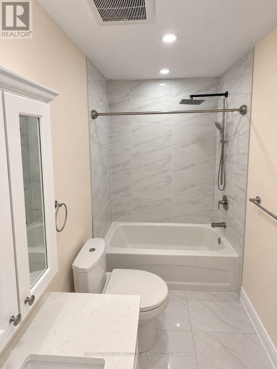 742 Winterton Way, Mississauga, ON