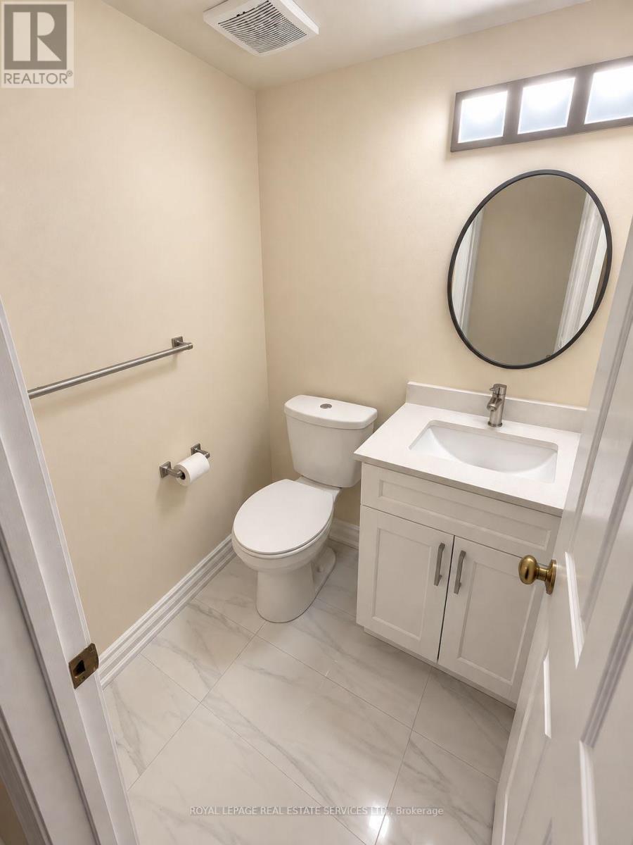 742 Winterton Way, Mississauga, ON