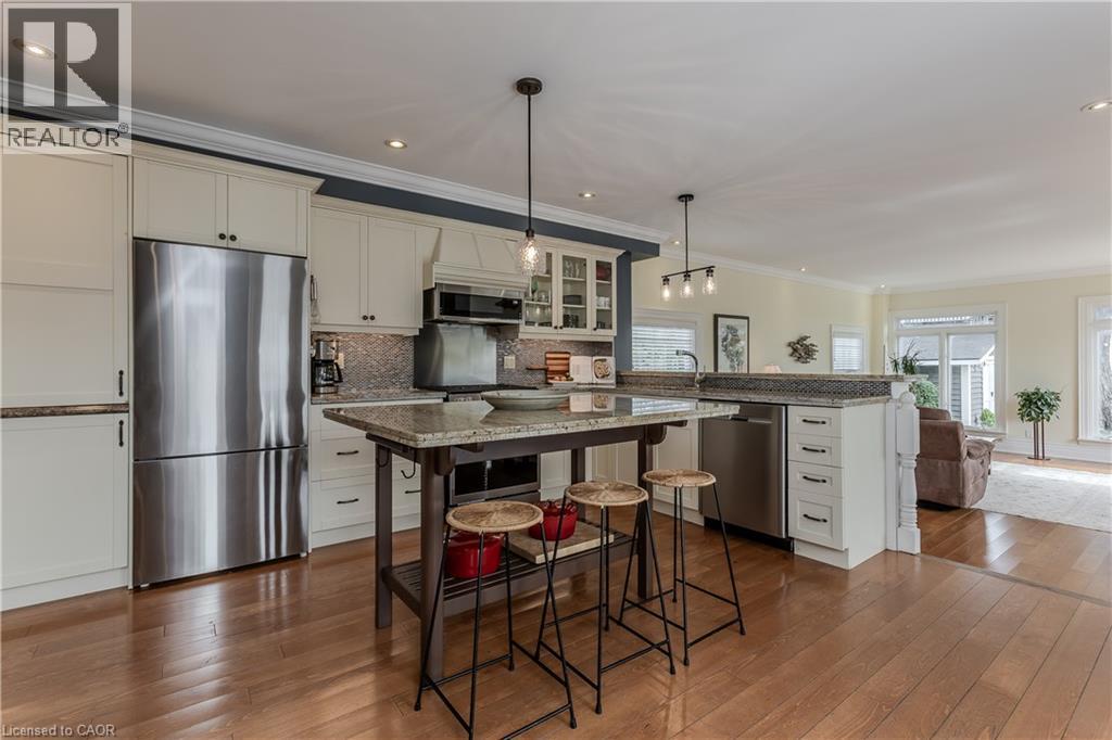 849 Beach Boulevard, Hamilton, ON