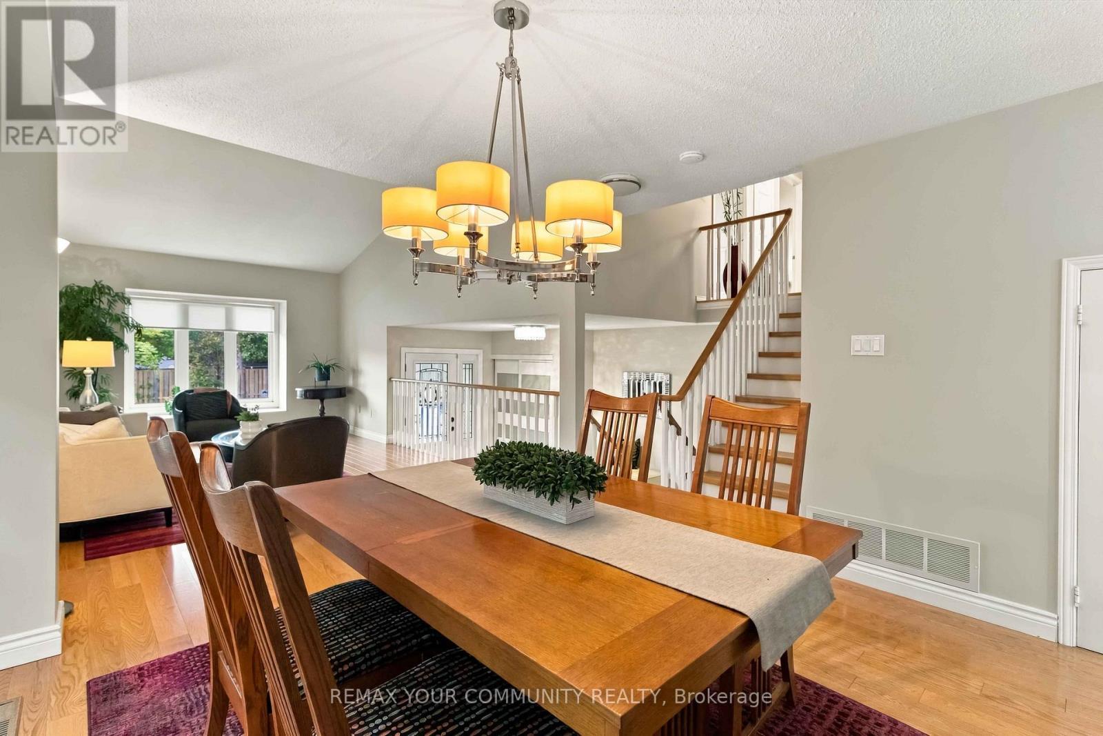 2332 Folkway Drive, Mississauga, ON