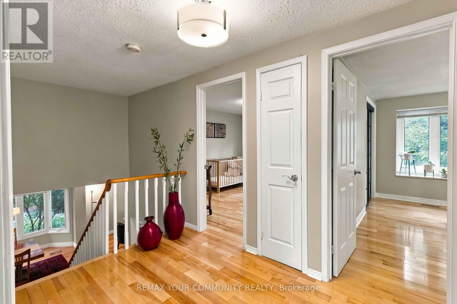 2332 Folkway Drive, Mississauga, ON