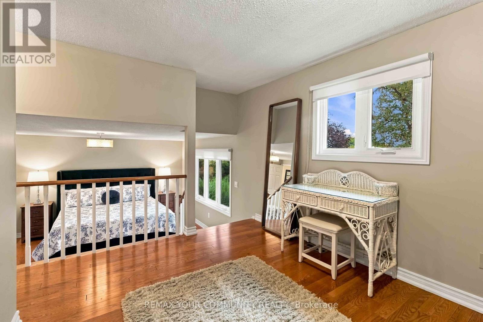 2332 Folkway Drive, Mississauga, ON