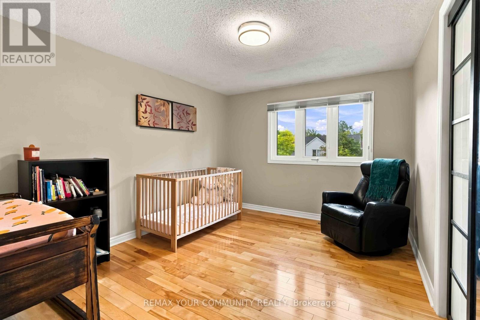 2332 Folkway Drive, Mississauga, ON