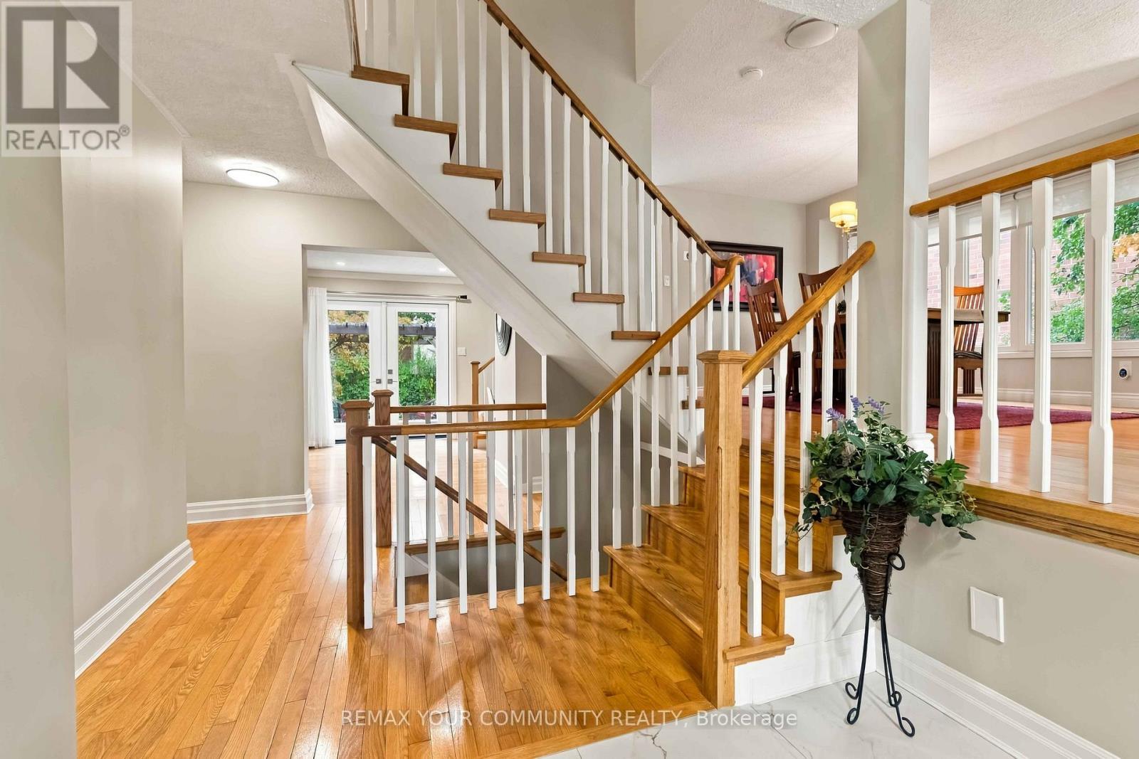 2332 Folkway Drive, Mississauga, ON