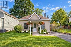 11 STIRTON Avenue Brantford, ON N3T 1E2