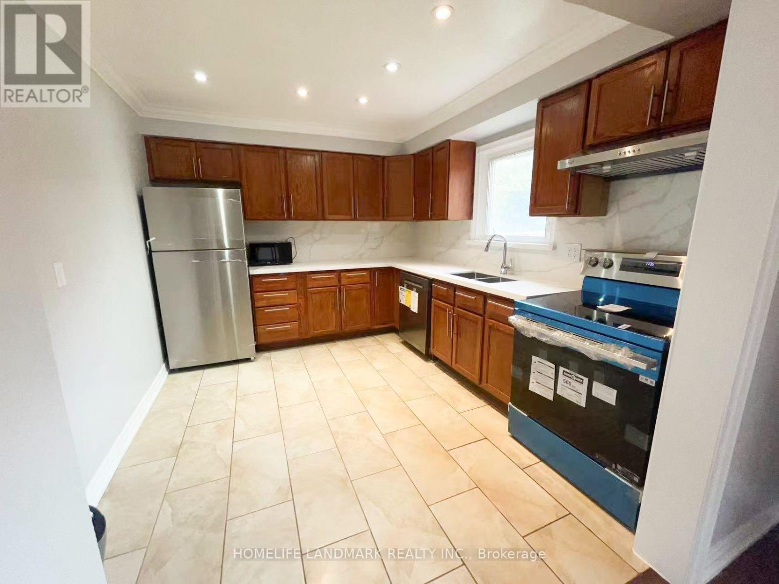6337 Martel Court, Mississauga, ON