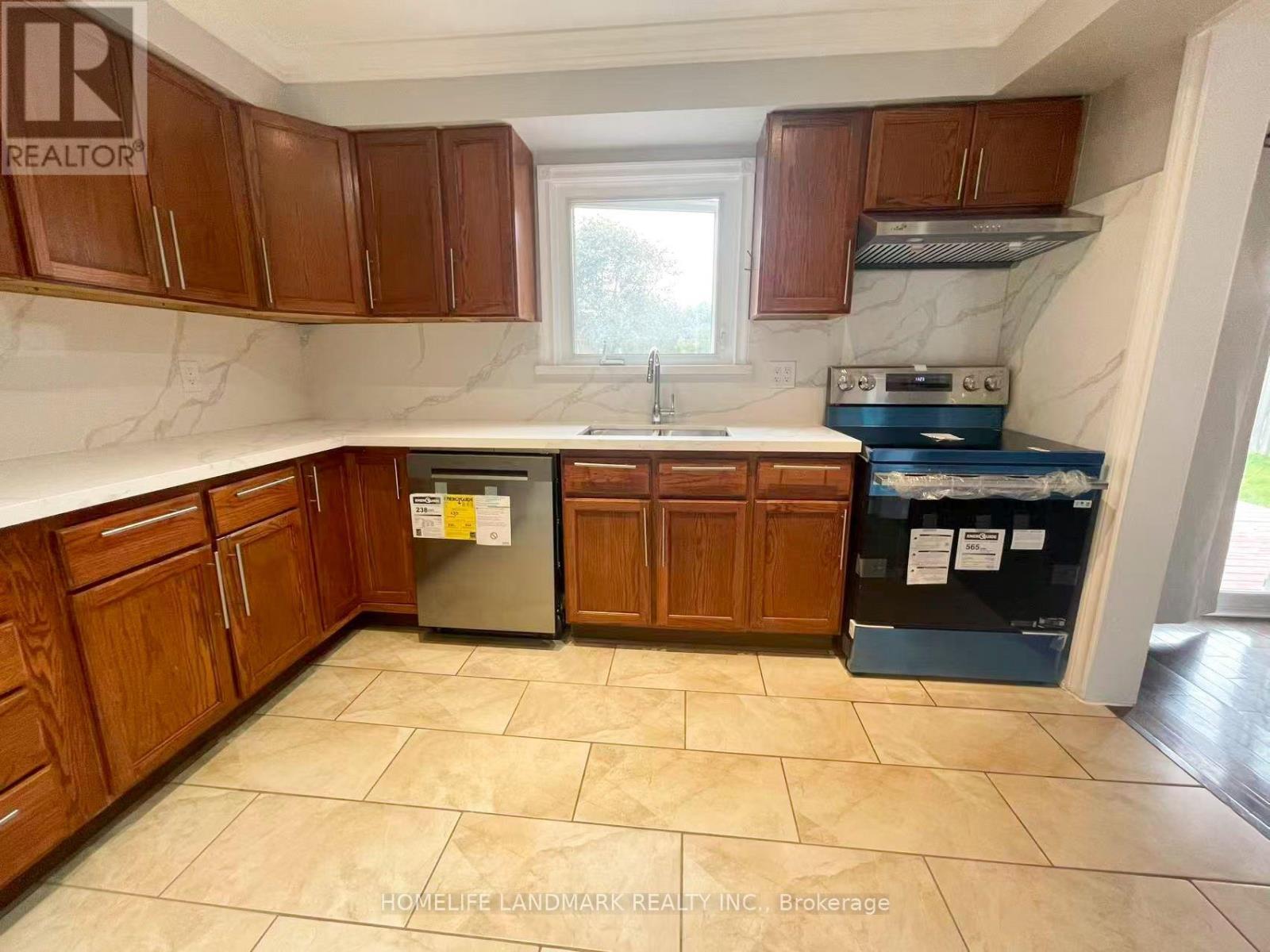 6337 Martel Court, Mississauga, ON