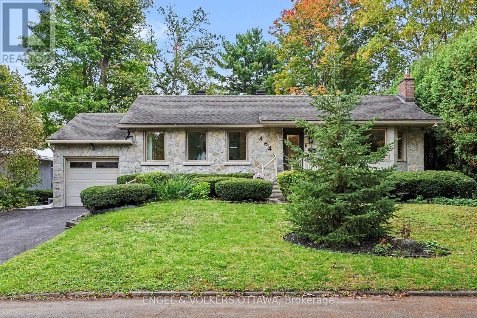 464 Thessaly Circle, Ottawa, ON