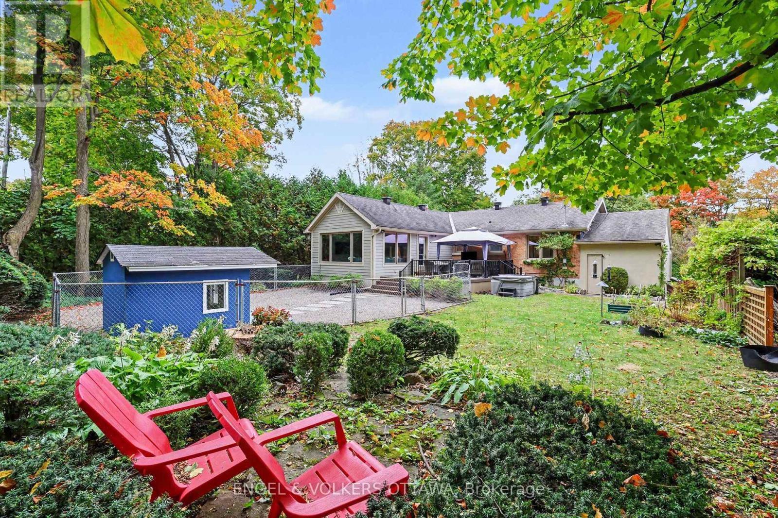 464 Thessaly Circle, Ottawa, ON