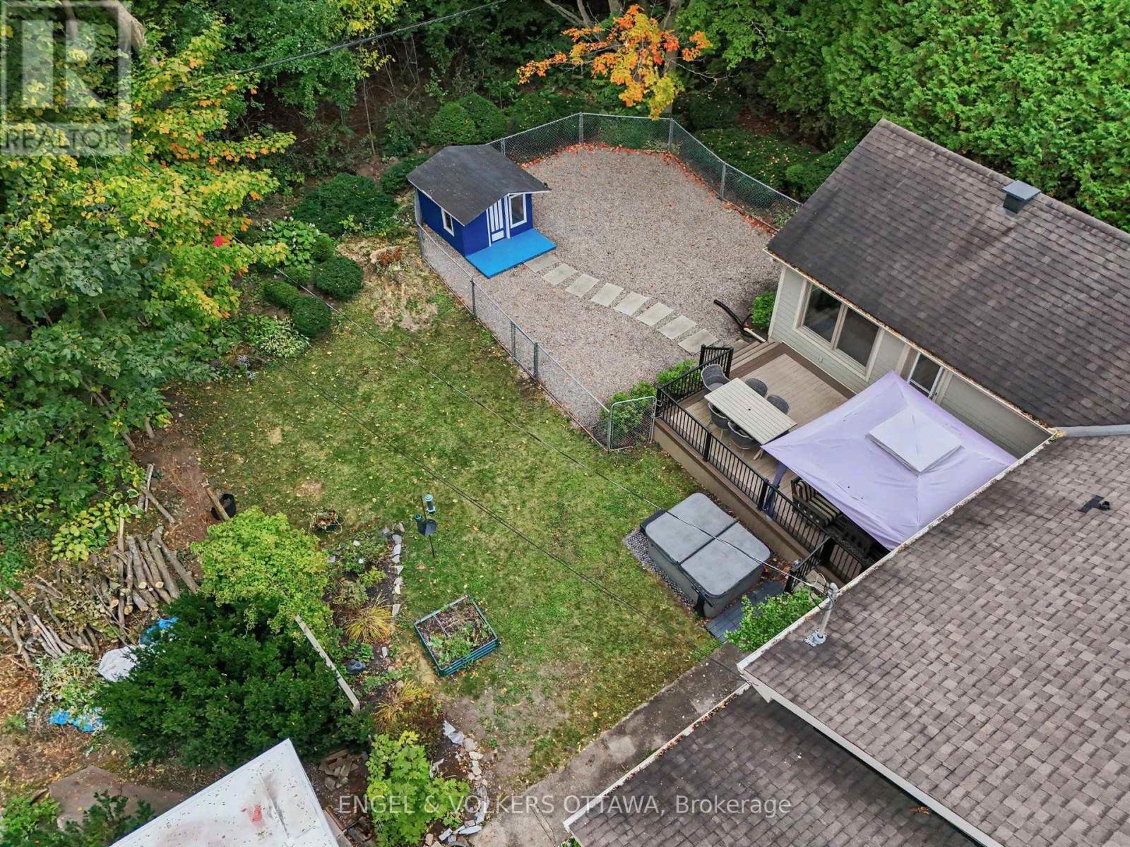 464 Thessaly Circle, Ottawa, ON