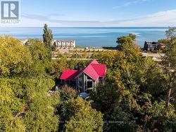 190 LAKESHORE ROAD E Blue Mountains, ON L9Y 0M9