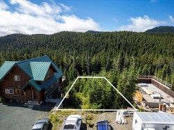 625 ARROWSMITH Ridge Courtenay, BC V9J 1L0