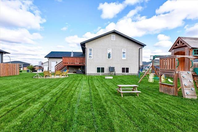 40 Amberfield Dr, Mitchell, MB