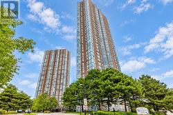 2101 - 5 CONCORDE PLACE Toronto, ON M3C 3M8
